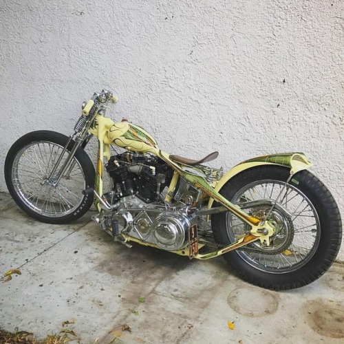 supportgoodtimes:
“B-Side. @dbabin
_
#bside #businessside #driveside
#supportgoodtimes
https://www.instagram.com/p/BpRvVlLAh-H/?utm_source=ig_tumblr_share&igshid=snsd1j4kn28p
”
Knucklehead